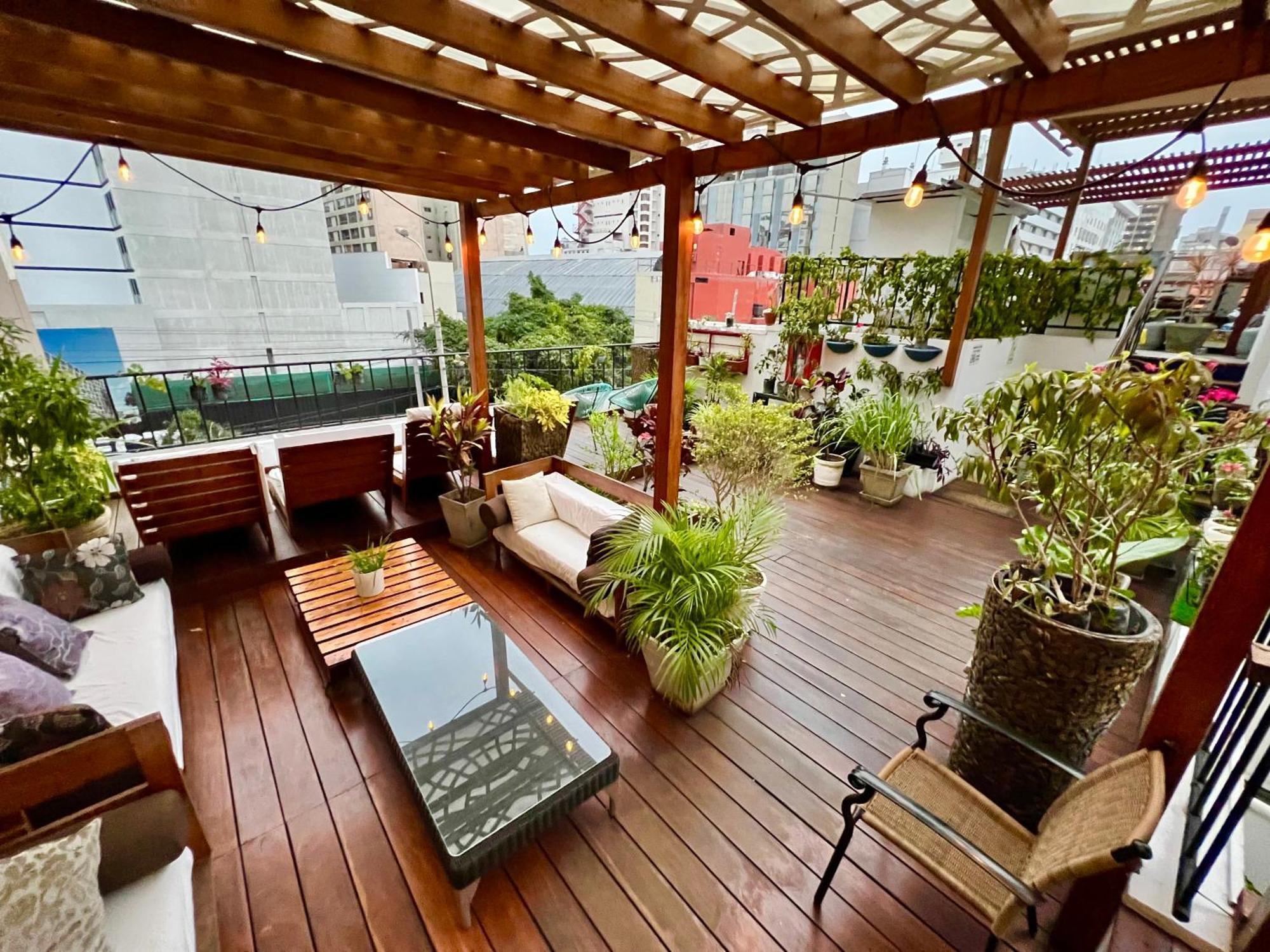 La Casa Del Viajero Bed & Breakfast Lima Exterior photo